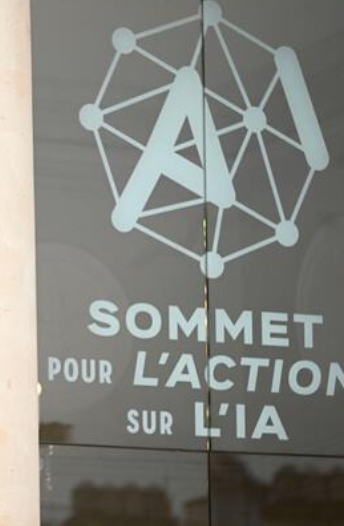 Paris, lâopen source en dĂ©fi aux gĂ©ants : la France peut-elle imposer son modĂšle ?