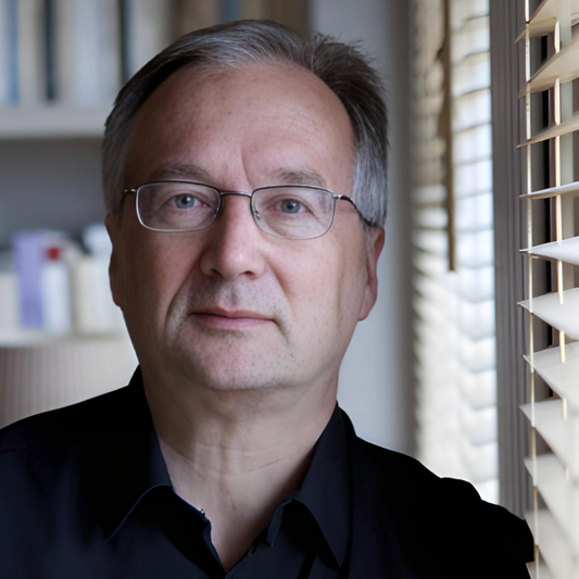 Bernard Friot, lâĂ©conomiste qui pourrait rĂ©volutionner la vie des autistes et leurs aidants avec un « salaire Ă vie »