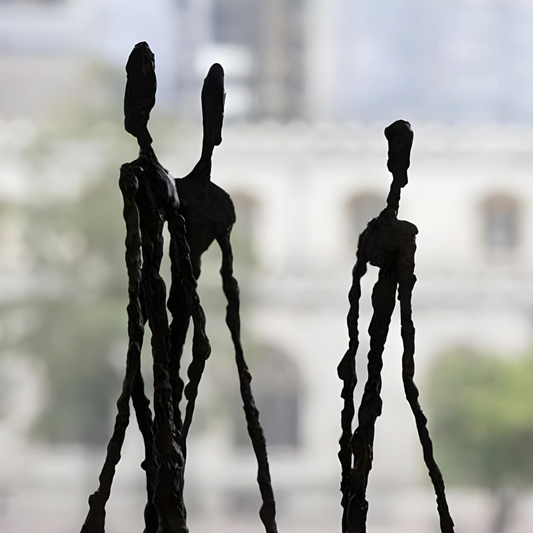 Giacometti, Sartre, Beckett : trois auteurs dĂ©finissant les grands fondamentaux de lâexistentialisme