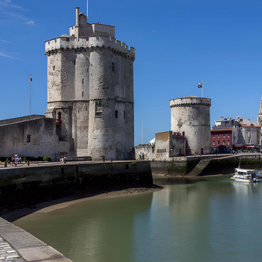 Airbnb à La Rochelle : la ville va réduire son nombre de logements touristiques accessibles