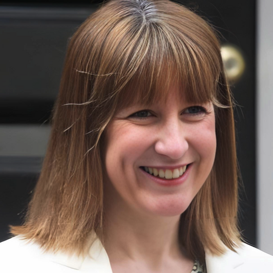 Rachel Reeves, la technocrate qui croyait transformer le Royaume-Uni avec des pieux mensonges
