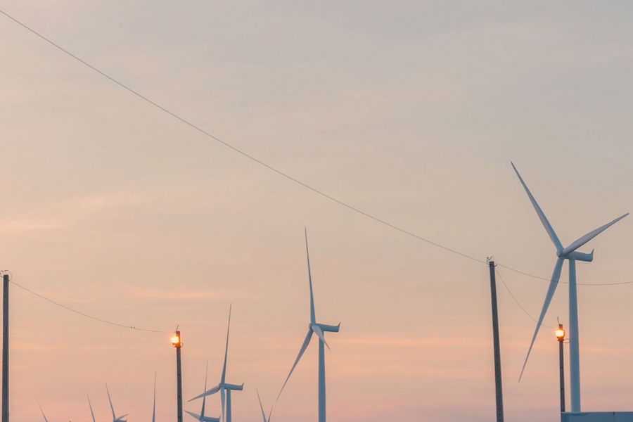 Énergie : Le gouvernement tente de contrôler une hausse des prix qu'il a en partie crée