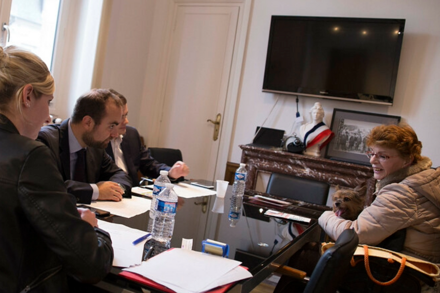 Face aux casseurs, l’exécutif cherche à rétablir l’ordre