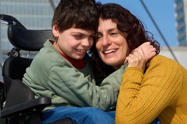 Scolarisation des enfants handicapés : des milliers d’élèves exclus.