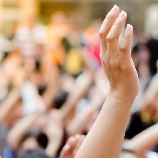 Avec son concept d’espace public, Jürgen Habermas voulait recréer des espaces de dialogue