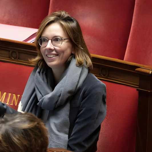 Avec sa nouvelle taxe sur les entreprises, le gouvernement propose une dissertation philosophique sur le mot impôt.