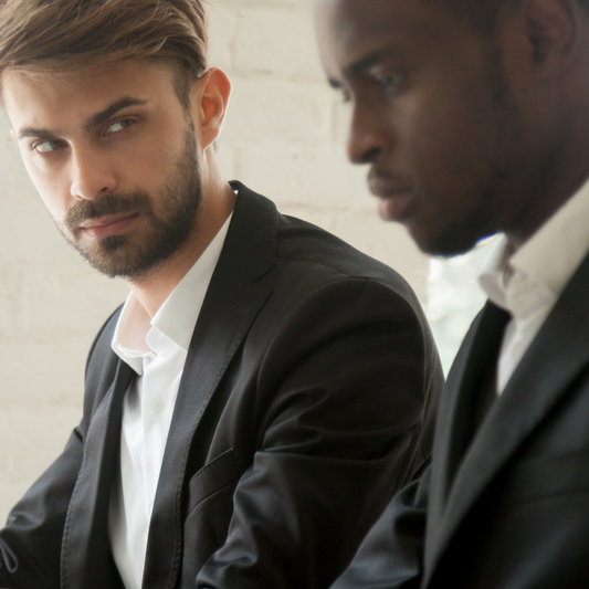 Le mot « racisé » : un concept divisant les publics subissant des discriminations
