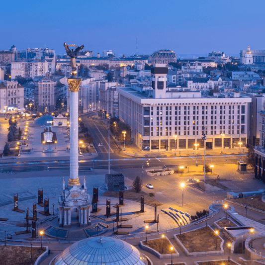 À Kiev, les réseaux sociaux deviennent les principaux canaux d’information et de mobilisation sociale - Rightbrain Magazine store 