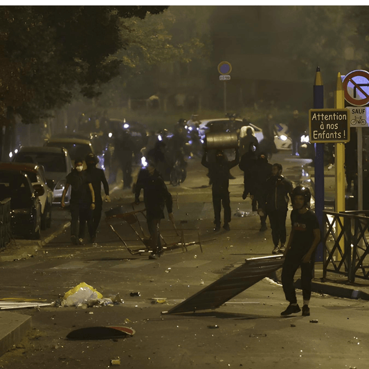 À Limoges, la violence se déploie comme un feu d’artifice oublié par la République - Rightbrain Magazine store 