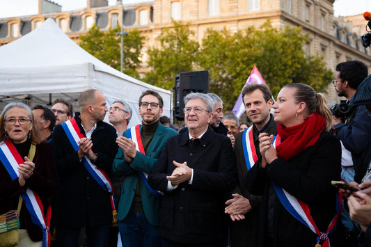 À Saint-Denis, Jean-Luc Mélenchon organise son premier bien de foule présidentiel - Rightbrain Magazine store