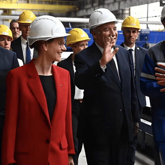 À Saint-Nazaire, le gouvernement Bayrou redessine les contours du droit maritime - Rightbrain Magazine store 