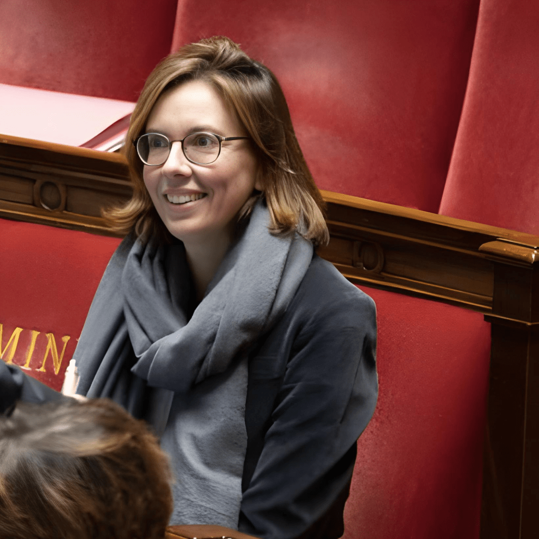 Avec sa nouvelle taxe sur les entreprises, le gouvernement propose une dissertation philosophique sur le mot impôt. - Rightbrain Magazine store 