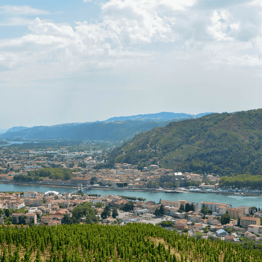 Crépol, trois ans après : une campagne municipale transformée par un drame - Rightbrain Magazine store 
