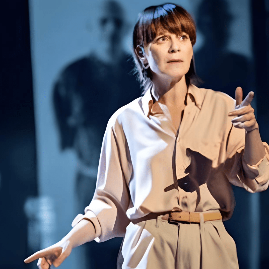 Dans Les Idoles, Marina Foïs joue au plus près de l’os avant que les planches ne craquent - Rightbrain Magazine store 