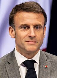 En défendant la destruction créatrice, Emmanuel Macron a dégradé nos comptes publics - Rightbrain Magazine store 