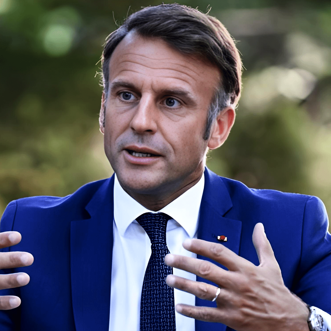 En même temps, il est vrai que nous devions organiser cette Garden-party - Rightbrain Magazine store 