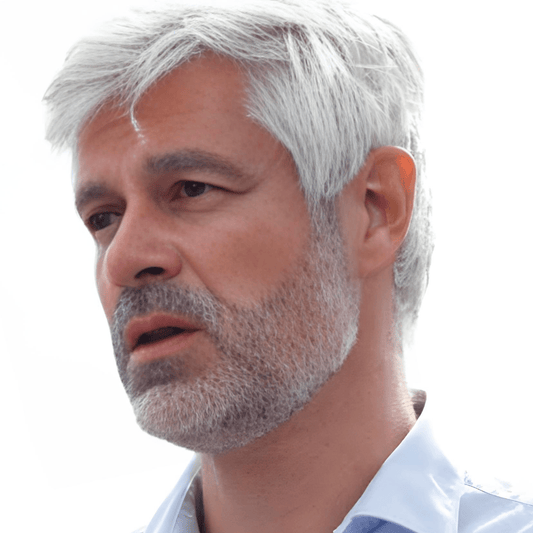 En refusant toute alliance avec la majorité présidentielle, Laurent Wauquiez a transformé ses paroles en actes. - Rightbrain Magazine store 