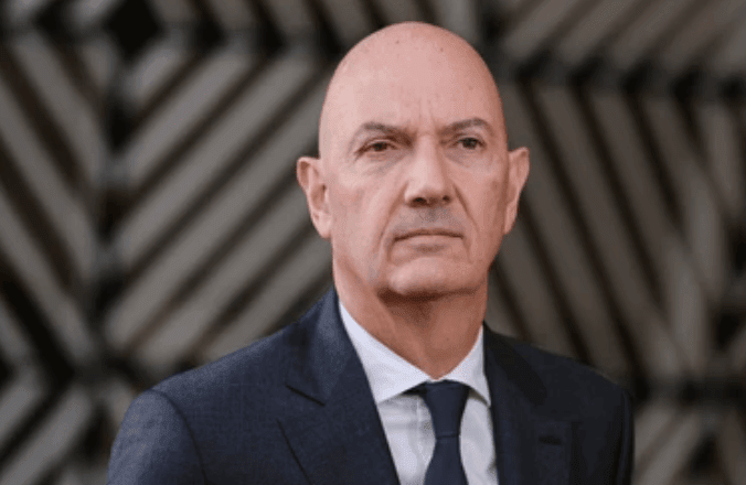 Fin De vie : Quand un débat politique est lié à la vie personnelle des ministres - Rightbrain Magazine store 