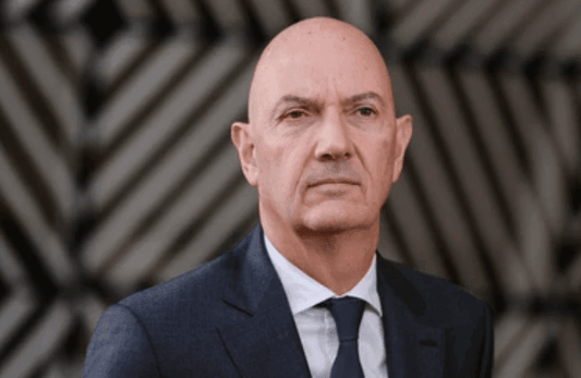 Fin De vie : Quand un débat politique est lié à la vie personnelle des ministres - Rightbrain Magazine store 