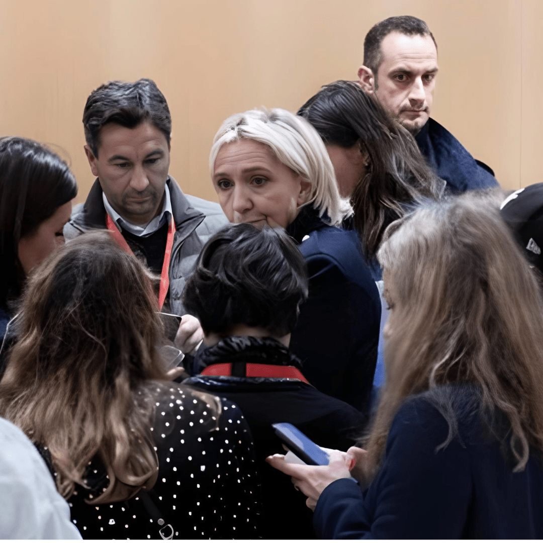 Ils ne resteront qu’un détail de notre histoire politique - Rightbrain Magazine store 