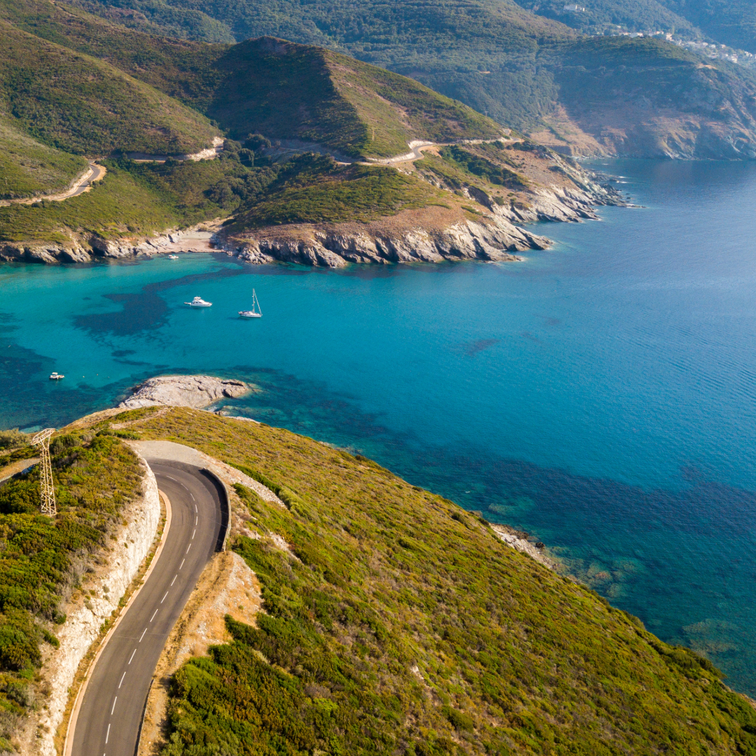 La Corse à l’heure des choix : entre autonomie et tensions nationalistes - Rightbrain Magazine store
