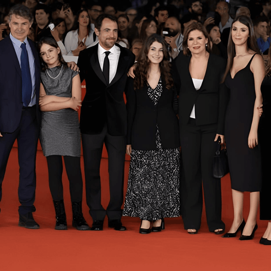 “La Grande Ambition” : un film ressuscitant les grands moments de l’Eurocommunisme - Rightbrain Magazine store 