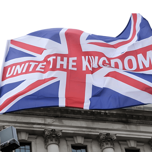 Le Royaume-Uni : une île déchirée entre ses drapeaux et son histoire contemporaine - Rightbrain Magazine store 