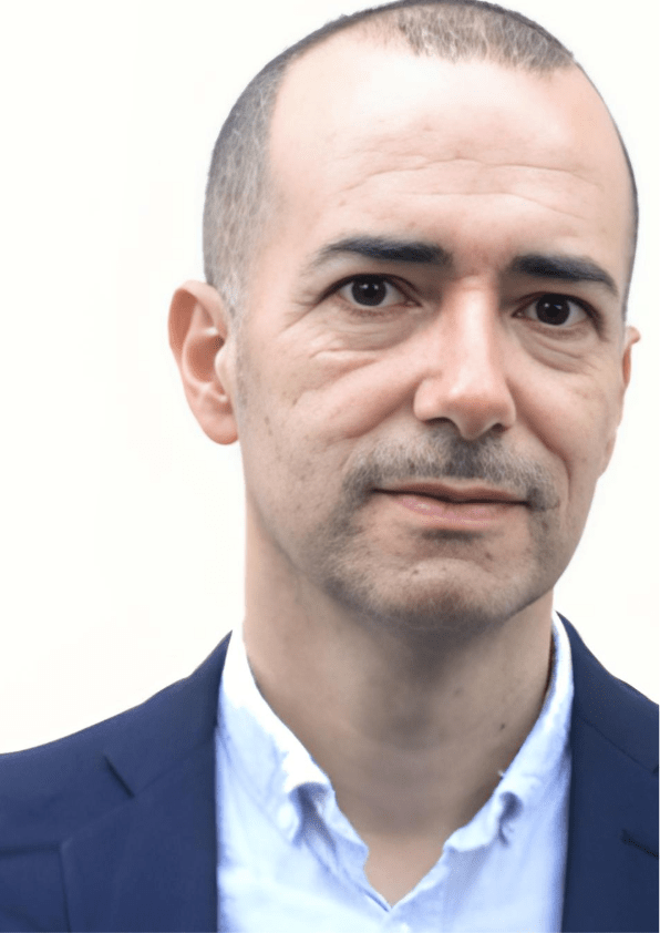 Les deux visages de Paris Match : entre la droite frivole et conservatrice - Rightbrain Magazine store 