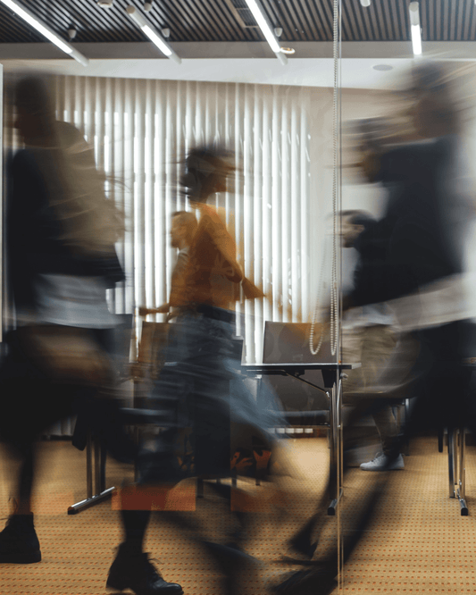 Les travailleurs pauvres : des actifs auxquels tous les présidentiables tentent actuellement de s’adresser - Rightbrain Magazine store
