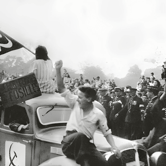 Lors de la libération de Paris, les communistes partageaient une certaine idée de la résistance - Rightbrain Magazine store 