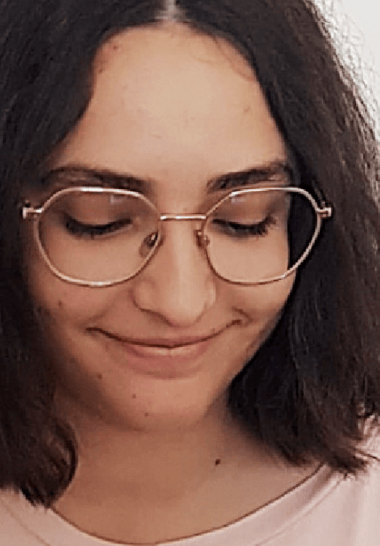 Marie Assaf : "Aux États-Unis, où prévaut un modèle minoritaire de l'activisme, s'identiﬁer en tant que minorité permet également de se constituer en force politique. " - Rightbrain Magazine store 