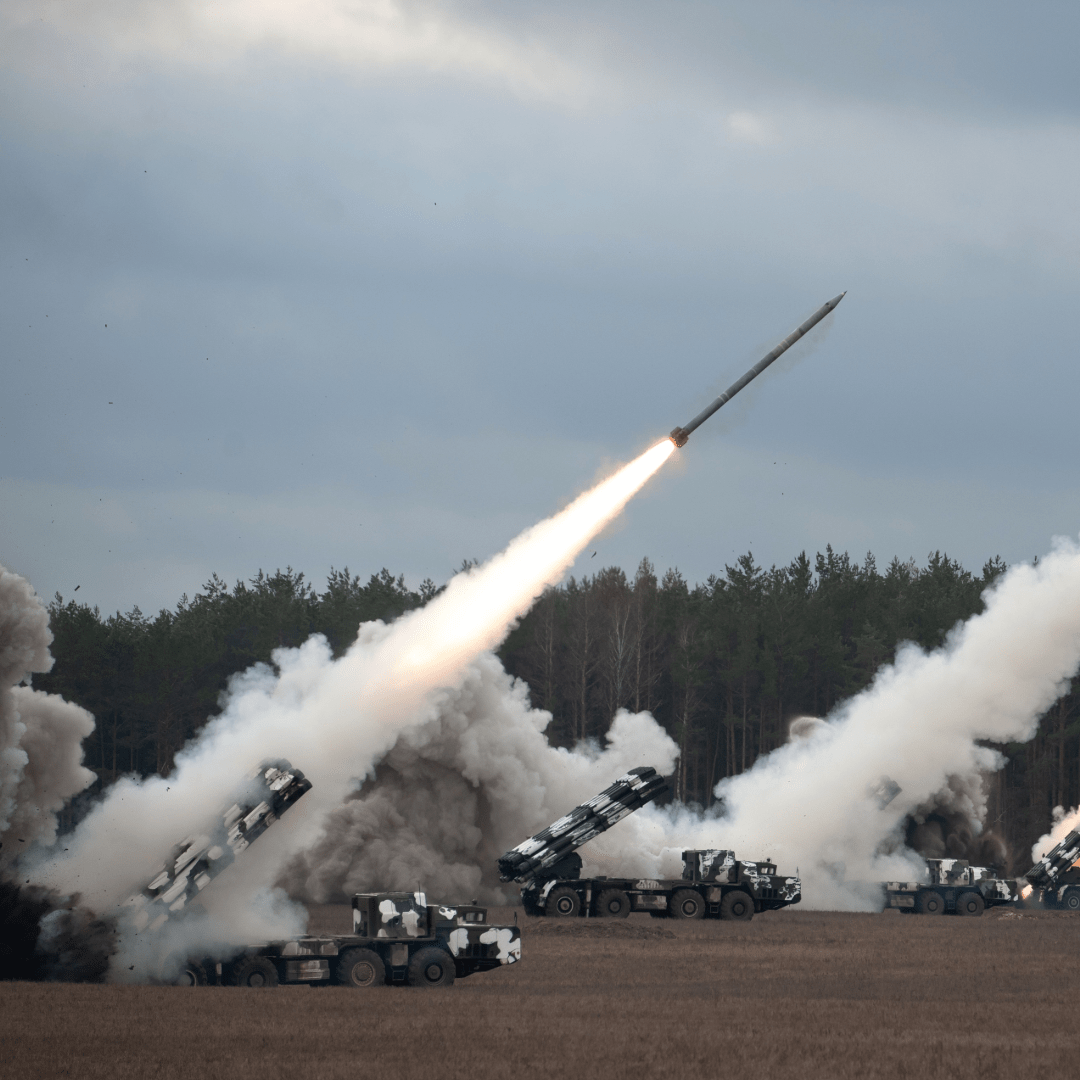 Missiles, drones : En Iran, l’oncle Sam sort l’artillerie lourde - Rightbrain Magazine store 