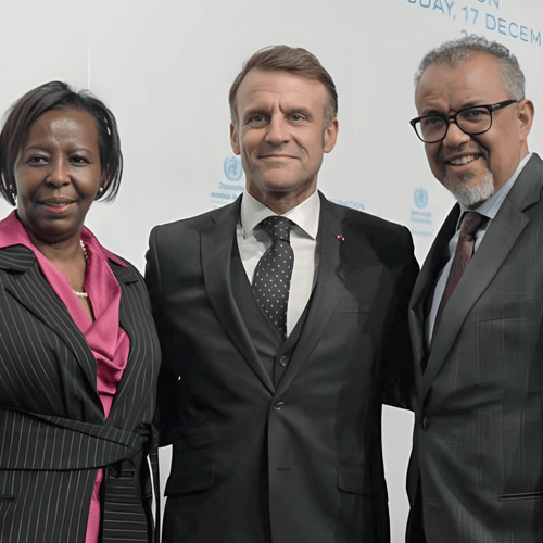 Pour sauver notre industrie pharmaceutique, Emmanuel Macron compte sur les capitaux étranger - Rightbrain Magazine store 