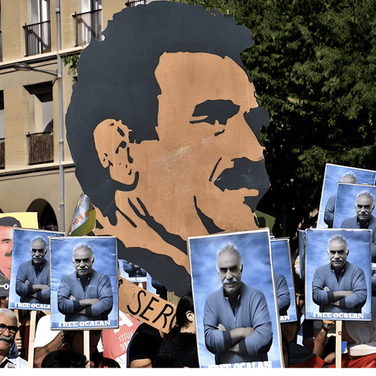 Qandil : la dernière arme déposée, le dernier mot interdit, le dernier rêve tué - Rightbrain Magazine store 