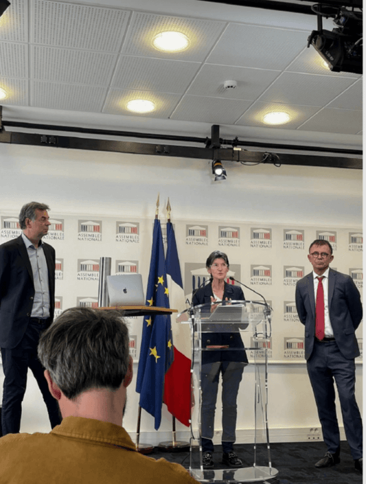 Santé mentale : Les solutions des socialistes pour sauver nos établissements - Rightbrain Magazine store 