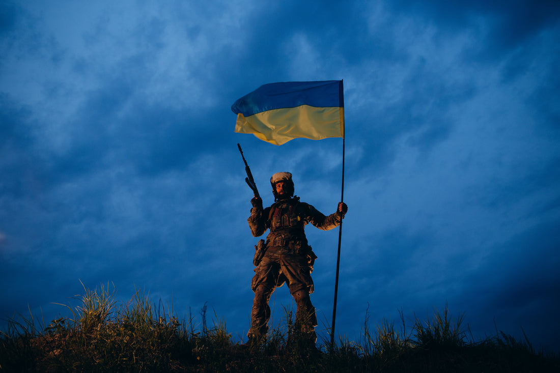 Kiev coupée en deux : les drones russes frappent les ponts