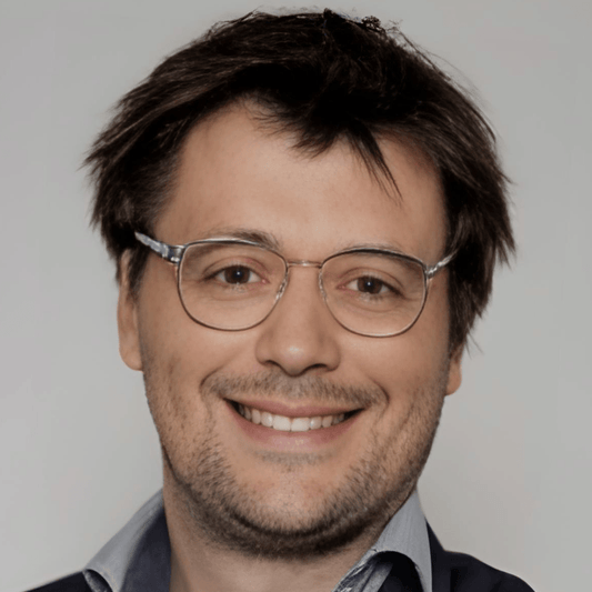 TND : Etienne Pot transforme l’inclusion scolaire et professionnelle des personnes autistes - Rightbrain Magazine store 