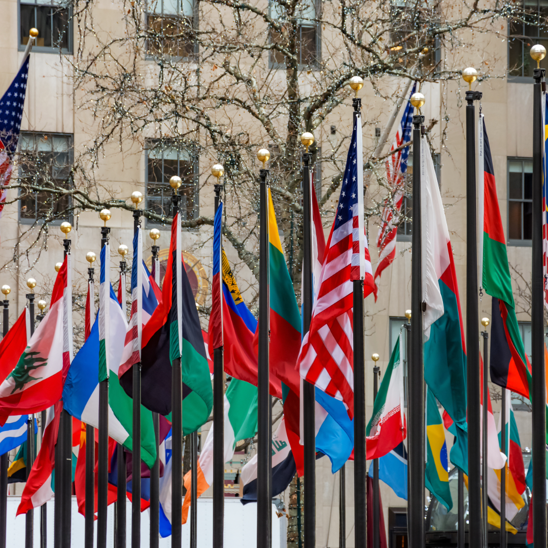 Trump construit un ordre mondial alternatif et fragilise les équilibres diplomatiques anciens - Rightbrain Magazine store 
